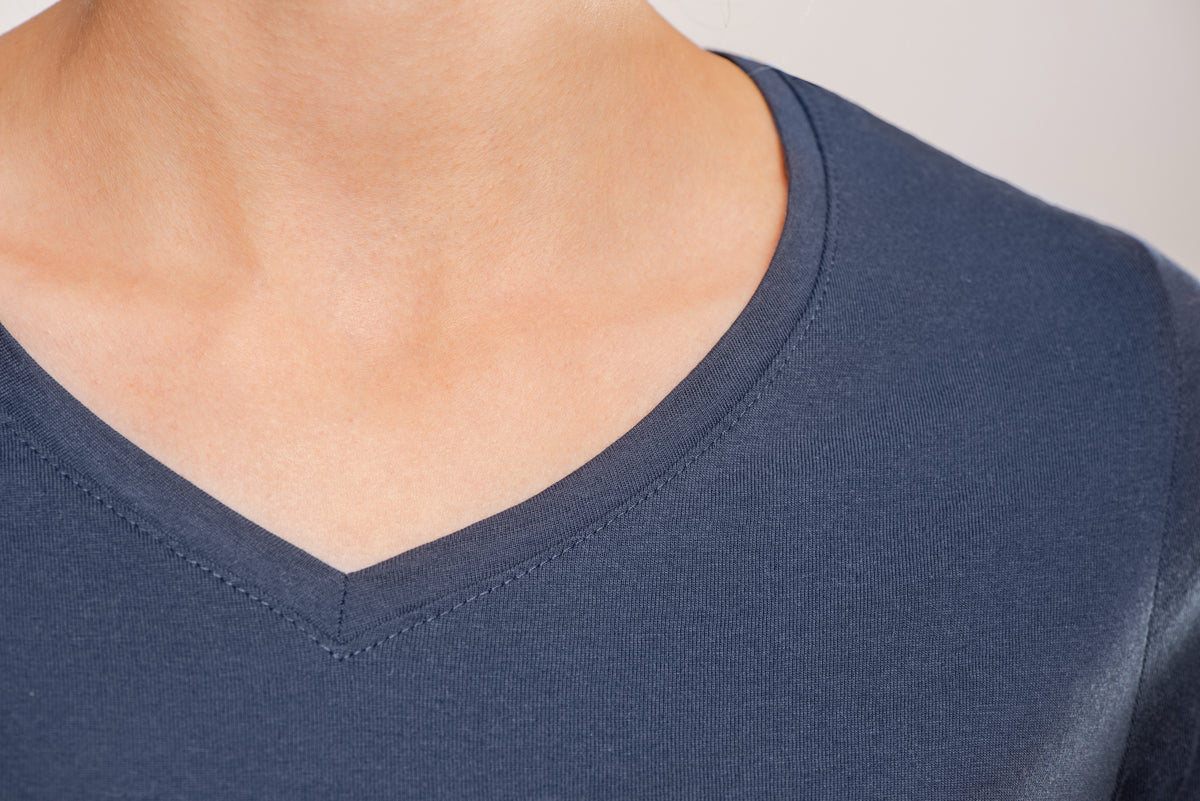 Women´s Luxury V-Neck Tees
